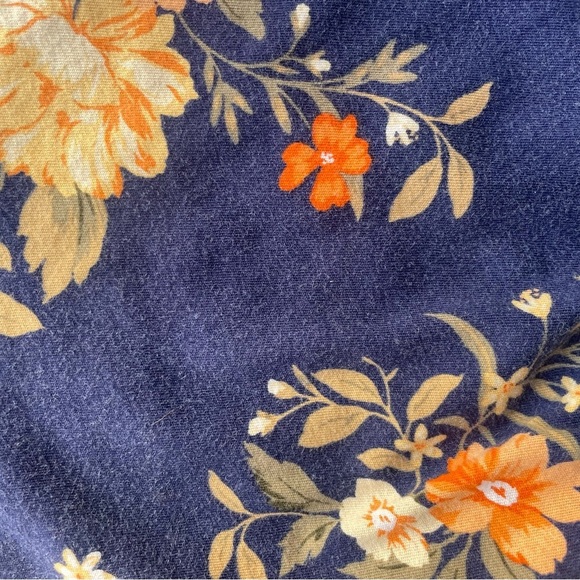 Waist-Defined Navy Floral Patterned T-Shirt Dress for Girls Size M (8) - Picture 4 of 4